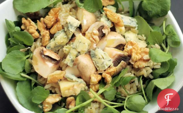 Orez Integral Cu Ciuperci De Castane, Brânză Albastră Și Apă