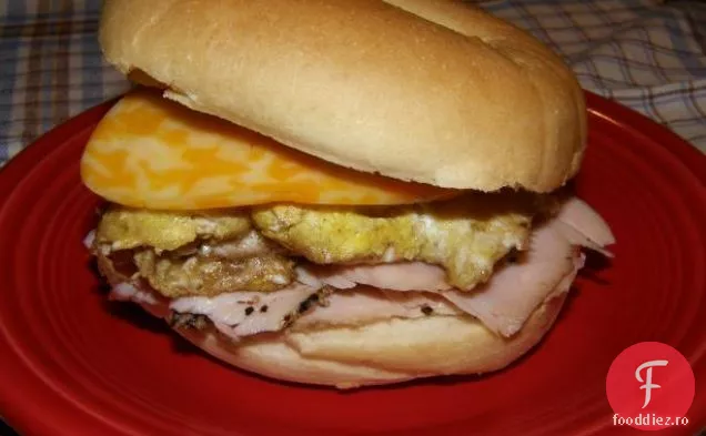 Minunat Mic Dejun Bagel Sandwich