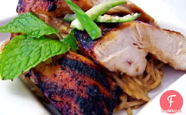 Puiul Thailandez al lui Supatra (Gai Yang)