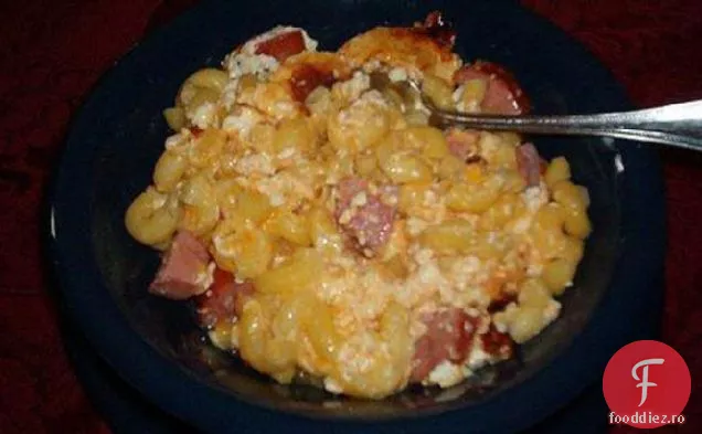 Pur și simplu, o mare macaroane și brânză