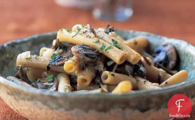 Ziti cu sos de ciuperci porcini toscane