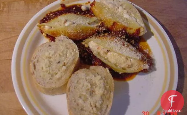 Paste.....coji de paste cu umplutură de Crab Dilled