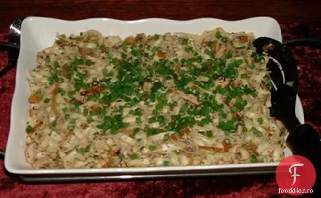 Fettuccini cu piept de pui la grătar și roșii coapte De Viță De Vie