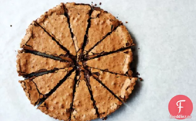 Tarta de ciocolata cu reteta de nuci de pin