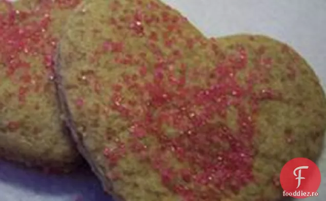 Biscuiți tăiați cu zahăr brun și glazură