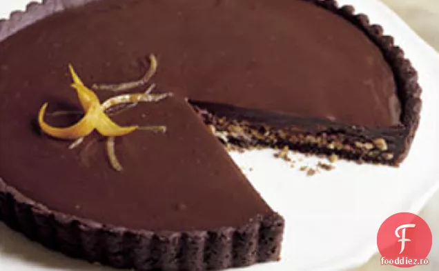 Tarta de ciocolata neagra si portocala cu migdale prajite
