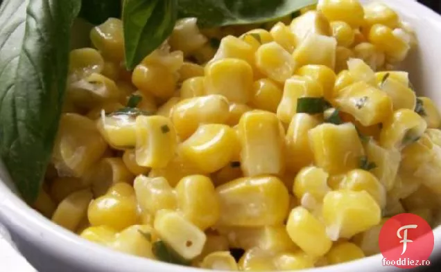 Unt de tei de busuioc pentru porumb pe Știulet