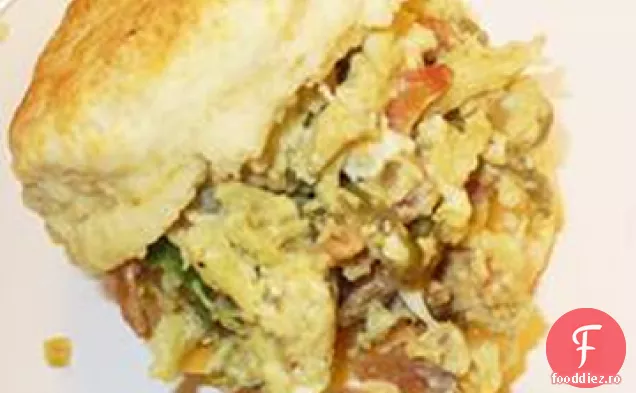 Sandwich pentru micul dejun cu ouă verzi și șuncă