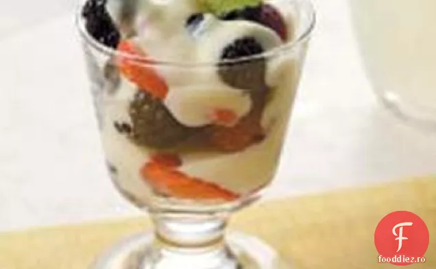 Cremă De Fructe De Pădure Parfaits