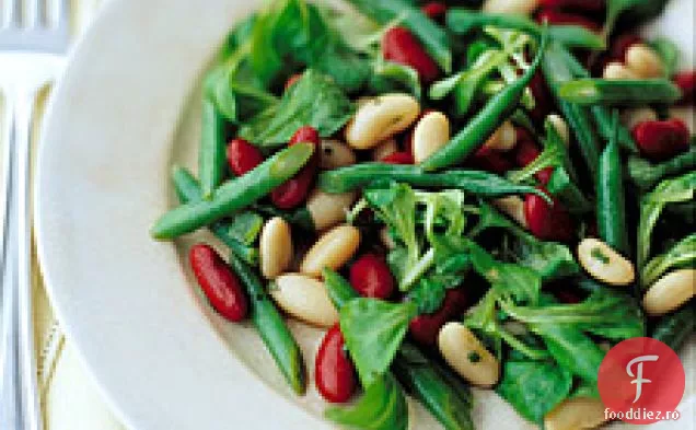 Salată cu trei fasole cu vinaigretă cu miere-muștar