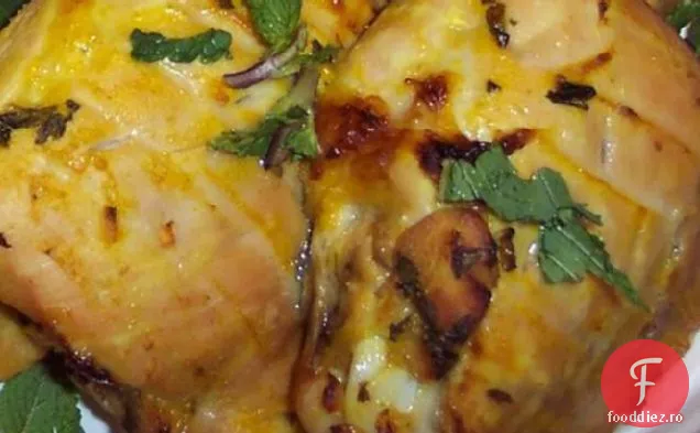 Pui la grătar cu sos de mentă și iaurt