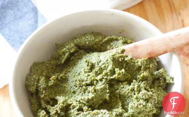 Pesto Din Semințe De Dovleac De Păpădie