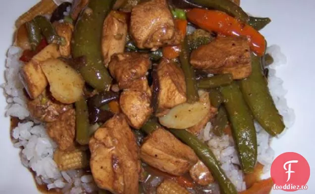 Pui și legume chinezești