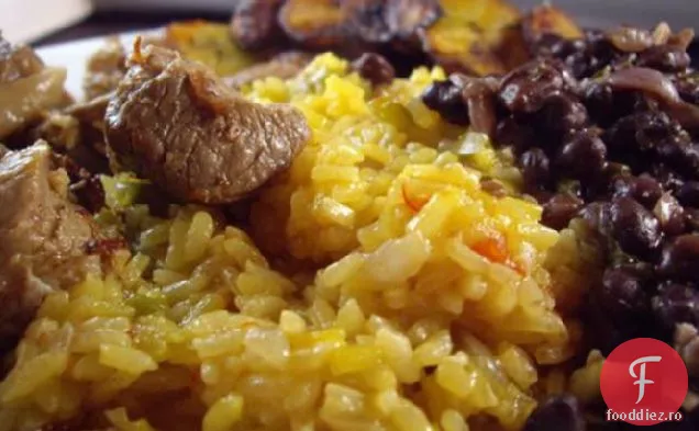 Adobo tradițional (Carne de porc în oțet și sos de soia)