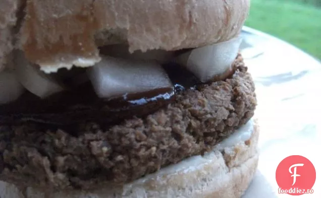 Burgeri Bulgari Gustoși Cu Maioneză De Var