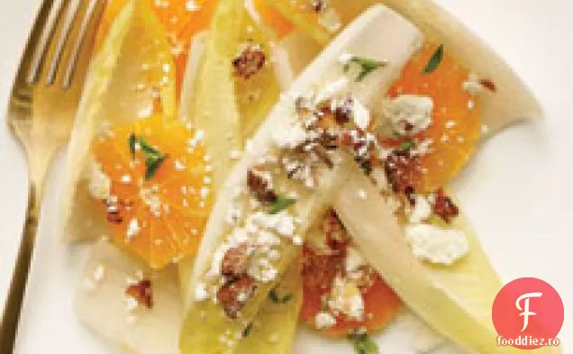 Salată De Andive Și Mandarină Cu Migdale Și Feta