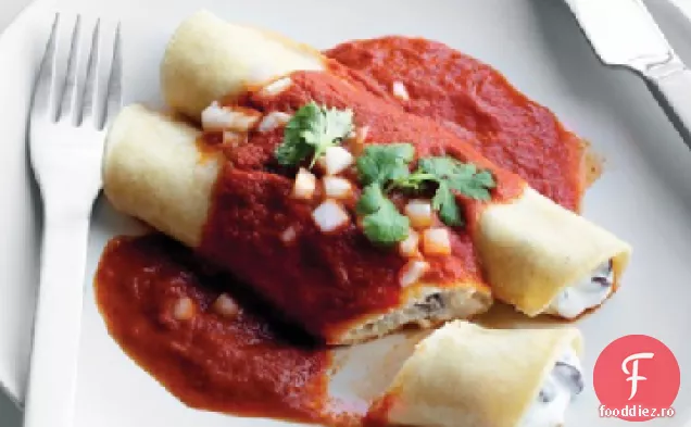 Enchiladas de fasole și brânză