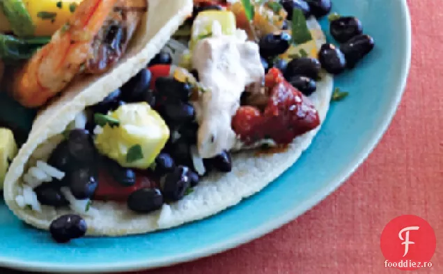 Fasole neagră picantă cu Chorizo și cremă Chipotle