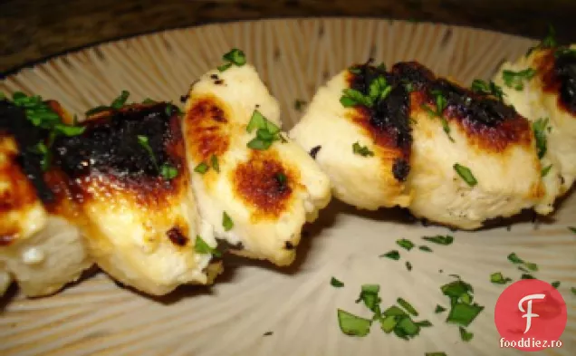 Mușcături De Pui Margarita La Grătar Cu Salsa-Smântână Dip