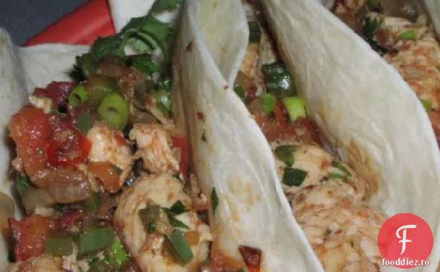 Tacos De Pui Cu Roșii Carbonizate