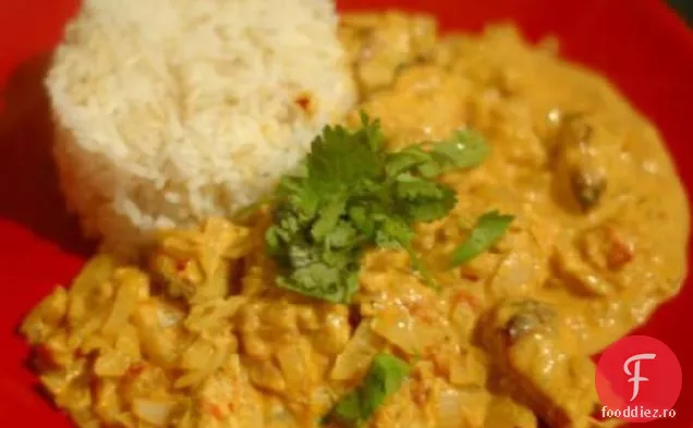 Pui În Stil Restaurant Tikka Masala