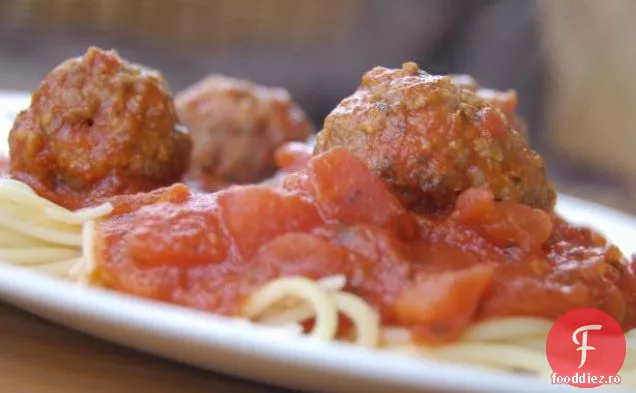 Celebrul Meat-a-Balls al mamei Iuliucci (chiftele italiene)