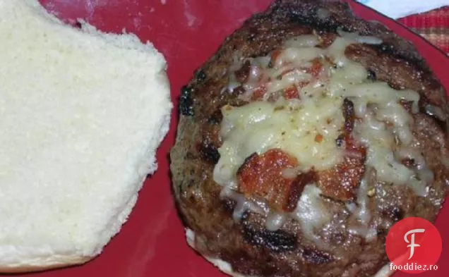Hamburgeri umpluți cu bacon și piper Jack
