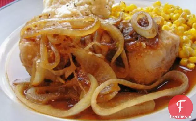 Cotlet de porc în sos de ceapă