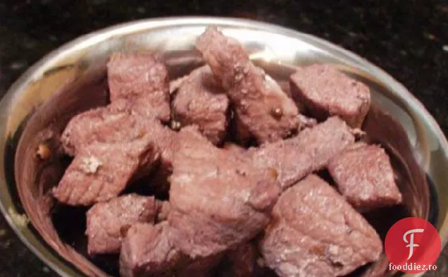 Afelia (carne de porc în coriandru și vin)
