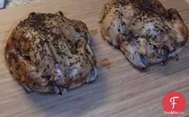 Găini Cornish Cu Ierburi