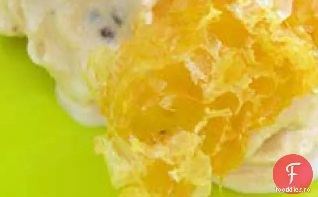 Înghețată Cu Adevărat Crudă Cu Miere De Flori Sălbatice Și Mure