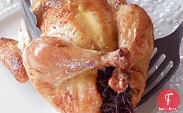 Găini De Vânat Cornish Umplute Cu Orez Sălbatic Și Praz
