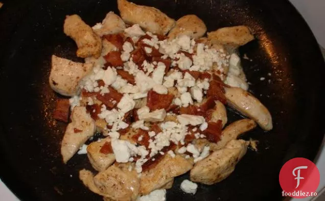 Omletă cu slănină deschisă și Hash Browns