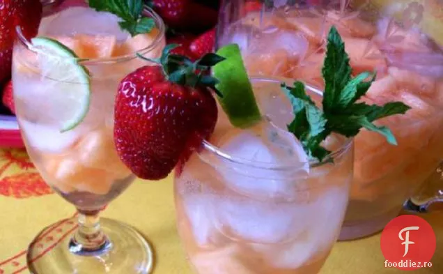 Sangria Cu Pepene Alb