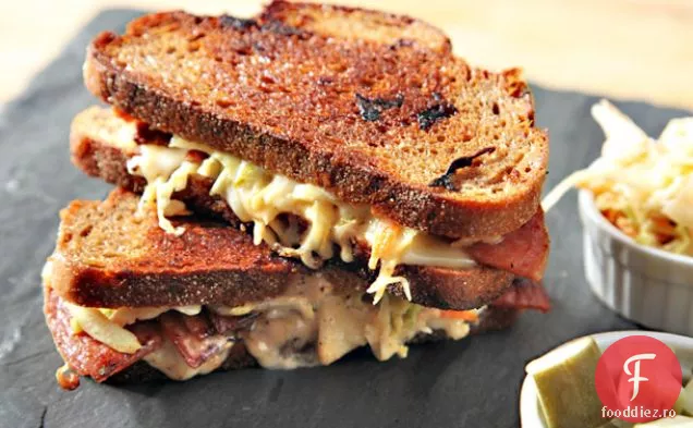 Carne De Porc Roll Rachel Sandwich-Uri