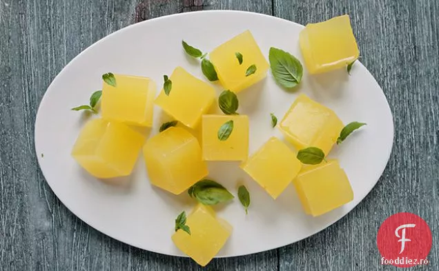Jeleu de limonadă cu busuioc