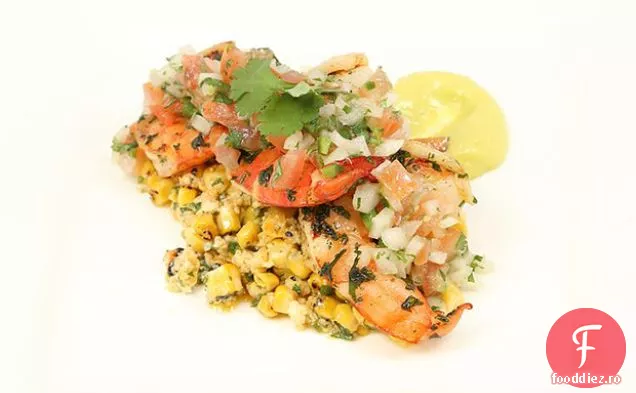 Salată de porumb de stradă la grătar cu creveți cu unt de coriandru, Pico De Gallo și Avocado pur Approbe