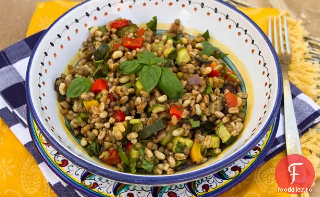 Italian Easy: salată Farro cu linte, fasole și legume prăjite la cuptor