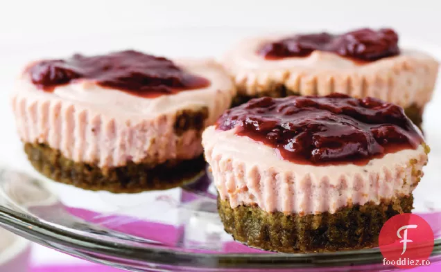 Glazură De Brânză De Capră Balsamică Cu Căpșuni