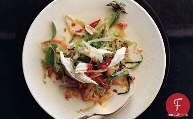 Salată De Pui Vietnameză