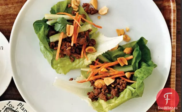 Rulouri De Mână Cu Salată Verde