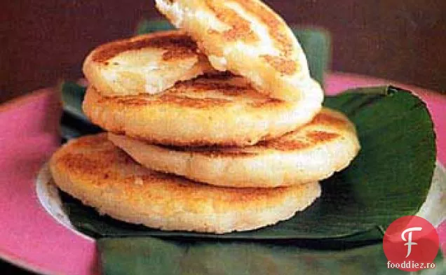 Prajituri Masa prajite cu branza (Arepas de Queso)