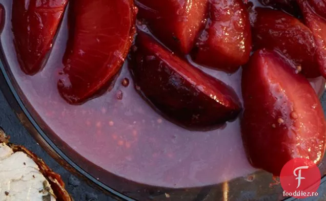 Melba de piersici cu sos de Caramel ars