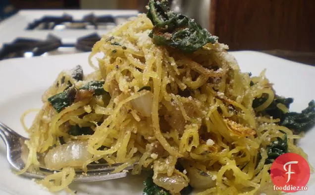 Spaghete Squash Cu Ciuperci Și Kale