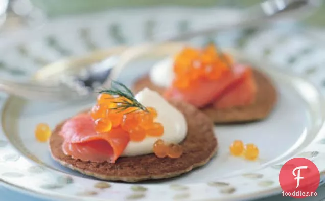 Blinis de hrișcă cu somon afumat și CR Aproxme fra aprox. che