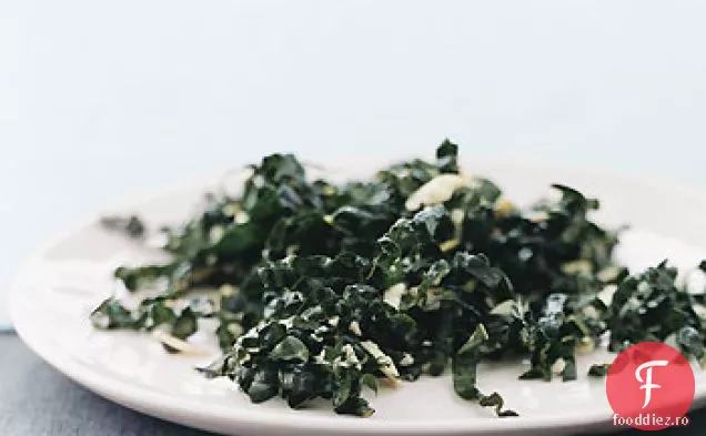Salată Lacinato Kale și Ricotta Salata