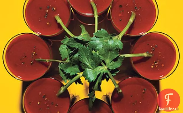 Curry-Condimentat Bloody Marys