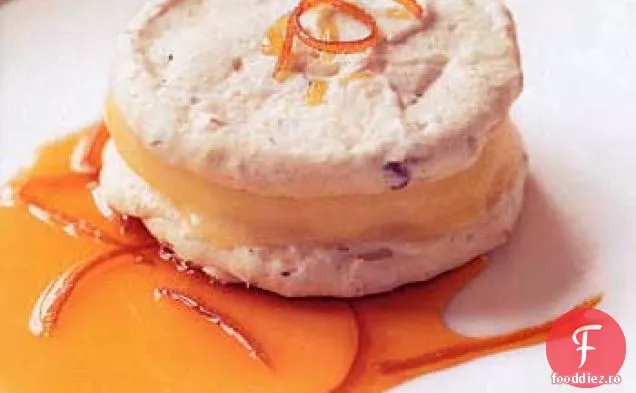 Macaroane cu alune și migdale cu Semifreddo portocaliu