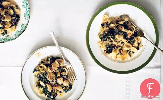 Orecchiette cu Kale și pesmet