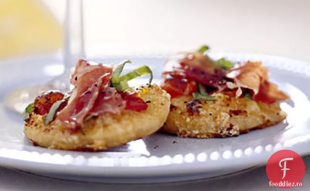 Pizzette cu Fontina, roșii, busuioc și Prosciutto